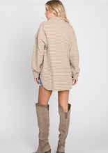 Load image into Gallery viewer, Ariel Houndstooth Shacket - Taupe
